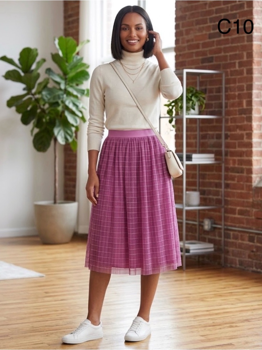 Pleated Midi Skirt in Mauve Check,Size Medium